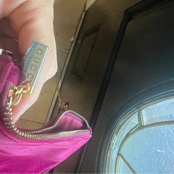 Gucci velvet accessory bag - Picture 3 of 3